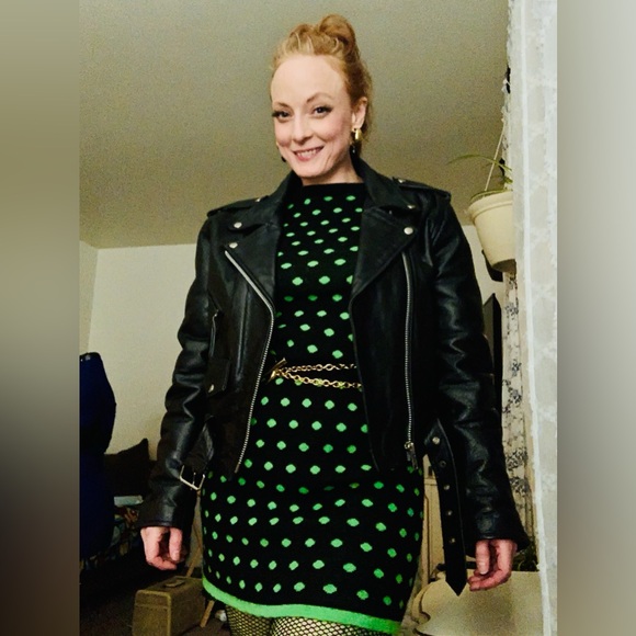 ABOUT ME - Picture 6 of 15